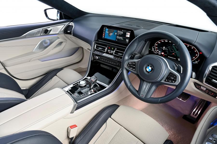 Торпедо BMW M850i xDrive Gran Coupe (G16) 2020 года  (ZA) (фото 17 из 23)